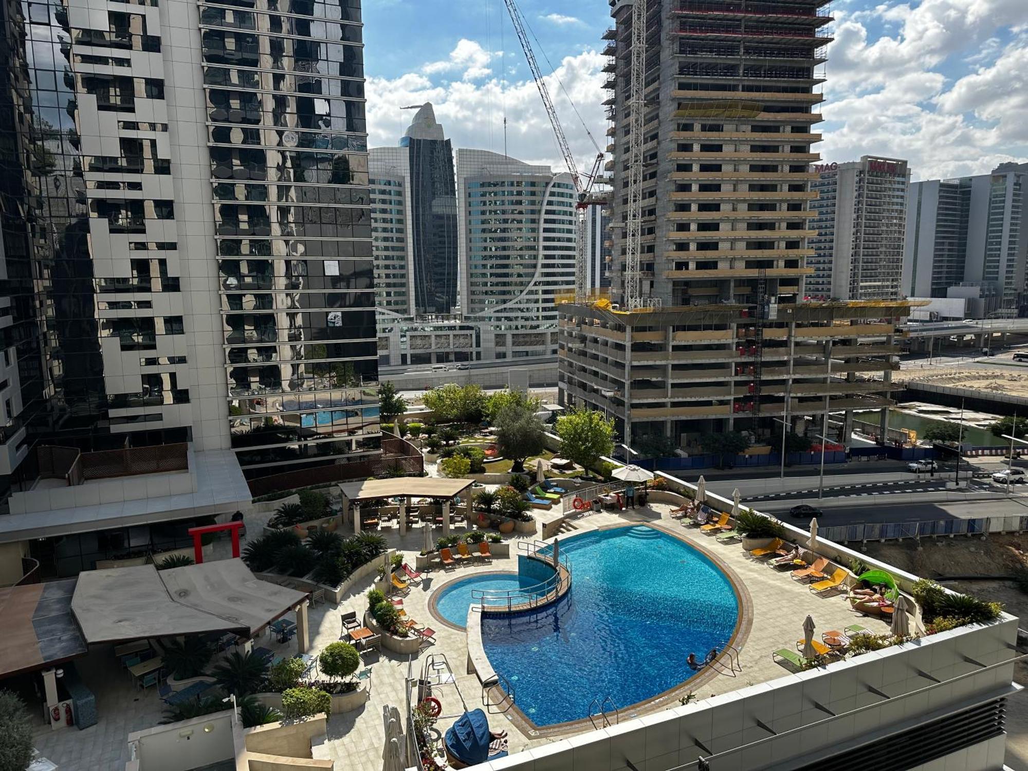 Dunya Tower Luxury And 2 Min Walk To Dubai Mall And Burj Khalifa In Heart Of Downtown Bagian luar foto