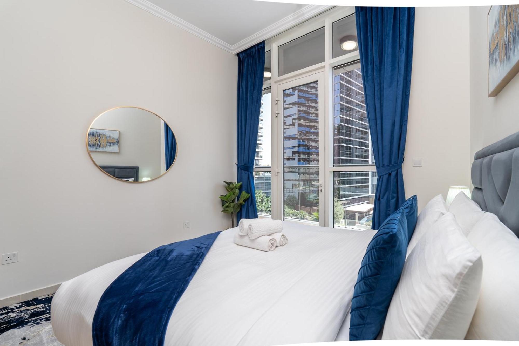 Dunya Tower Luxury And 2 Min Walk To Dubai Mall And Burj Khalifa In Heart Of Downtown Bagian luar foto